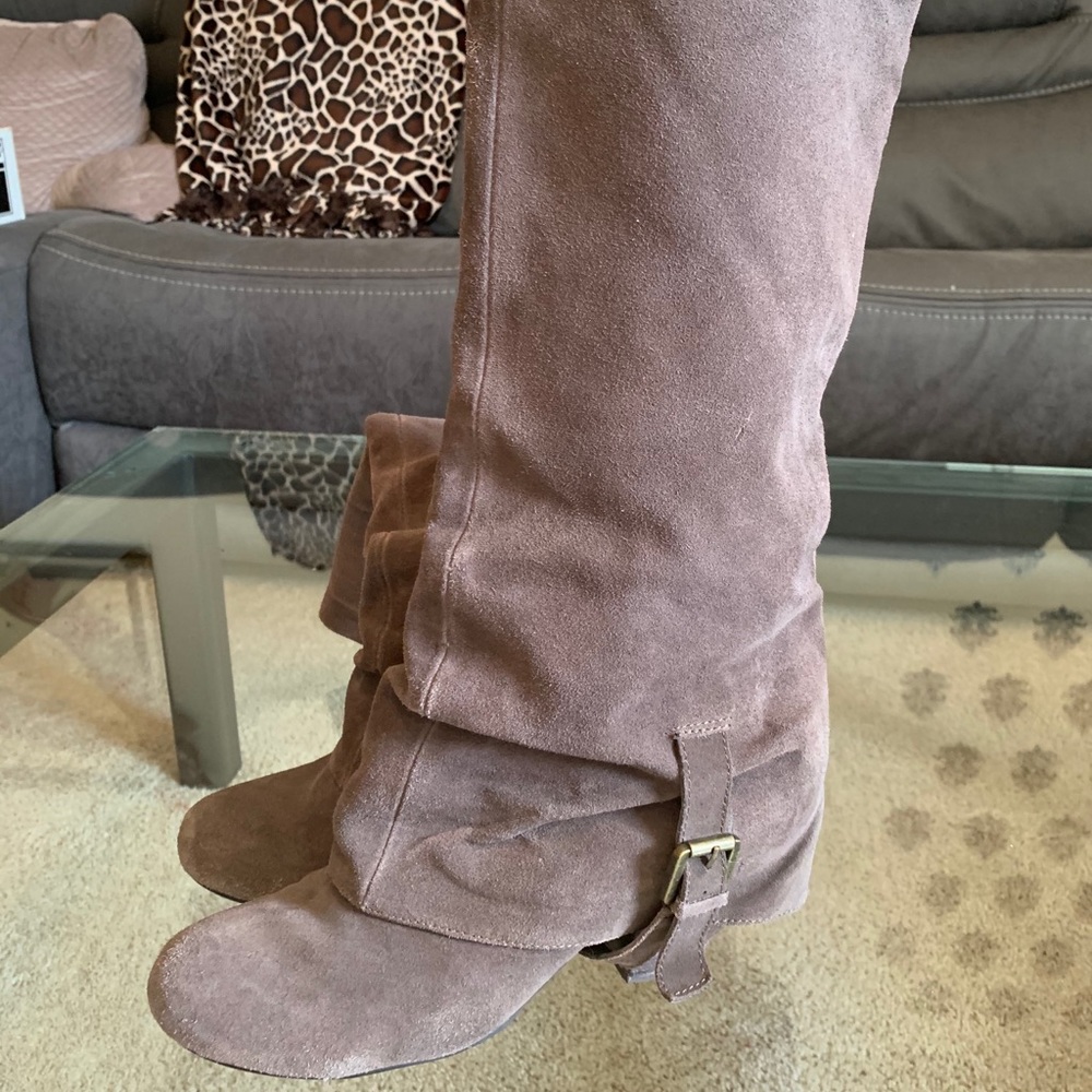 Women’s Naughty Monkey brown suede boots